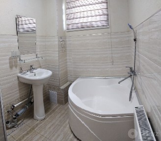 Uzoq muddatga ijaraga beriladi 3 xonali uy. 97 m2