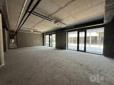 Сдам коммерческое помещение от 200 до2 000 м² Максим Горький метро БИЙ
