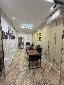 Продажа помещения вдоль дороги с арендатором 55м2 Ор-р Райхон, 8 кв