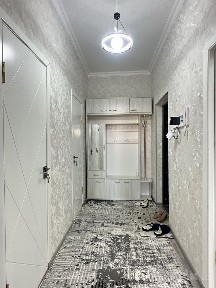 Sotiladi. 1 maktab oldidan novostroyka domlardan 5 etaj liftli