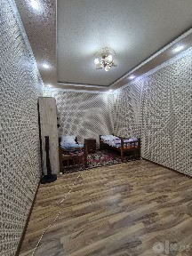 Аренда. 3 кишигача одам қўйилади. Уй эгаси бн турилади.