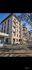 Продаётся 4/1/6 с подвалом 257 м² на Чиланзаре 19. Есть Кадастр