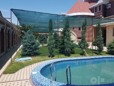 Сдается большой дом 22 комнатная на Мирзо Улугбекском!