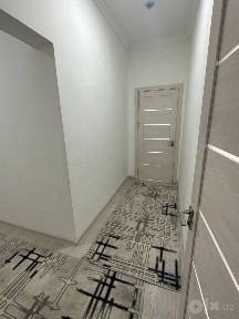 Yashnabod Olmos maxalla 3 xona 68 kv