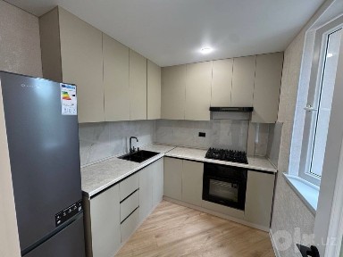 Чиоанзар 1. 3в4 комн. Кирпич. 65м евро