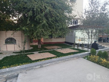 24 Soatli ko'chada Oziq ovqat do'koni va Fast food uchun bino ijaraga