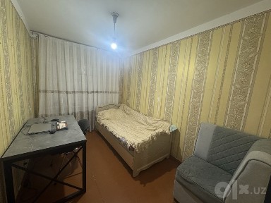 3 комнатная кв, 67 м², Учтепа 23 кирпичный дом, рядом Фархадский базар