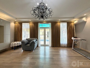 Продается 3х уровневый дом с участком, ор-р : махалля Абай, 600м²