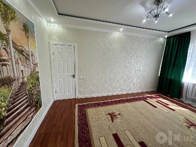Срочно продаю 1/3/4 Юнусабад 14. Петушок метро линия 42 КВ цена 61000