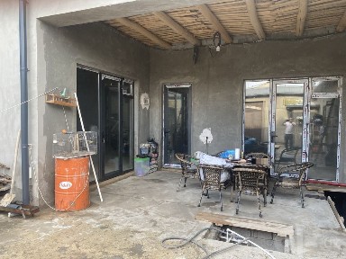 Hovli 2 sot 3 honali qibrae raeon baet qorgan faqat malarkasi qogan