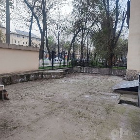 Продает квартира 4 комнатная