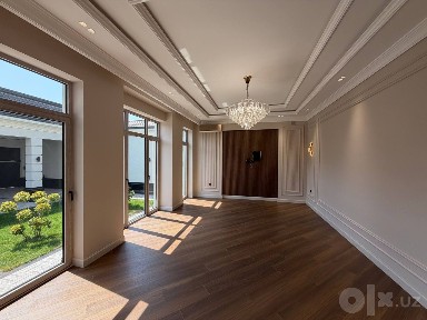 Продается дом 7 комнат, ориентир: центр Луначарского, 7 соток 600м²