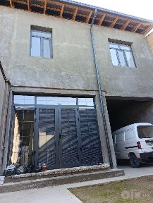 Nazarbek Harakat 2 sotix 8 xona sotiladi