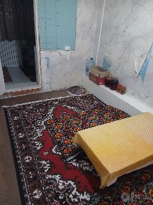 Ижарага Қиргули Гулшандаги 2 хонали (3 хона қилинган) уй берилади. Уй 4