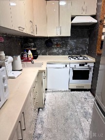Продам свою квартиру 3/3/4 Ц5