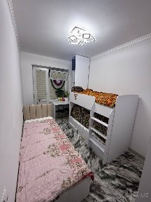 Дархон 4 хонали кв срочна сотилади