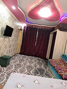 1 хонали квартира сотилади.