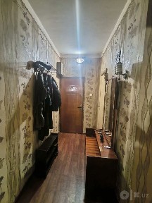 Продаю 1 комнатную Сергели-1 балкон 2*6