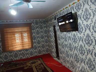Uy sotiladi 6sotix 3xona gaz suv svetdan muomo yoq