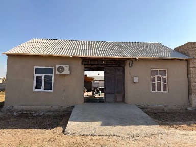 Hovli 4sotix sotiladi