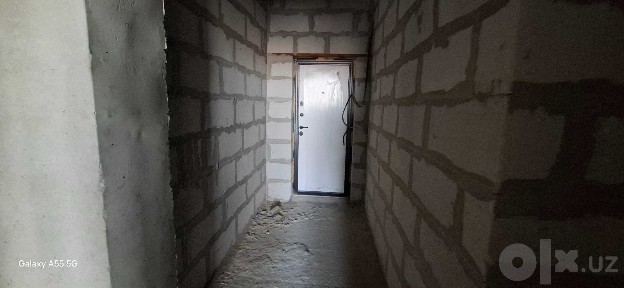 Уй сотилади без маклер 8 эт 92 кв газ лифт бор 3 хона
