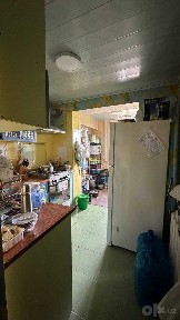Срочно сотилади 3 хона 4 этаж жихозлари Билан