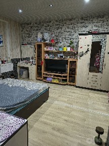 Продам 50% долю в трёхкомнатной квартире