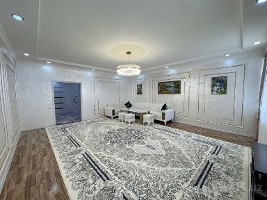 Продается 3 ком. Квартира площадью 98 кв. м. По ул. Спитамена