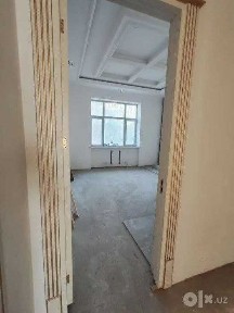 Продаётся 4-комнатная квартира Банковский дом Габус
