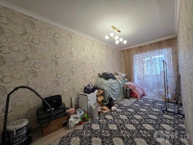 Продаётся 5х комн квартира 4 этаж Ор-р 5 микрорайон Жомий