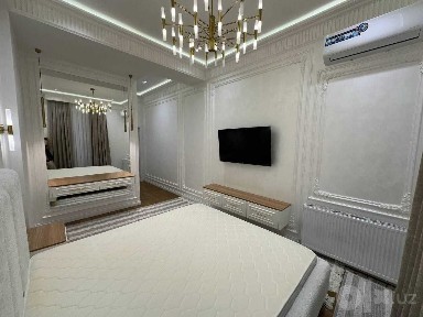 Сдаётся щикарная квартира на М. Улугбеке, ЖК Akay city