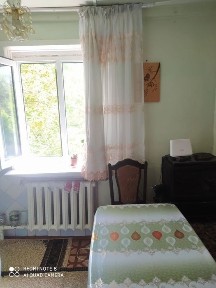Продам спутник3 2ком 1этаж 2этажки дерево среднее состояние